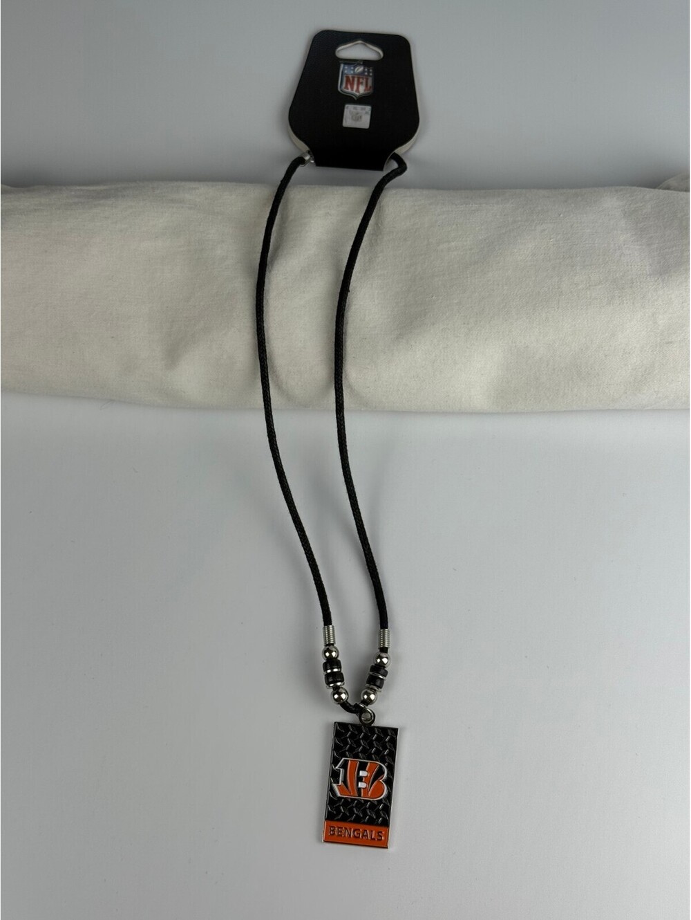 Siskiyou NFL Cincinnati Bengals Diamond Plate Necklace Pendant Black Cord